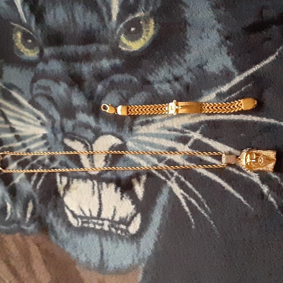 Other - Jesus piece necklace and Jesus Christ bracelet